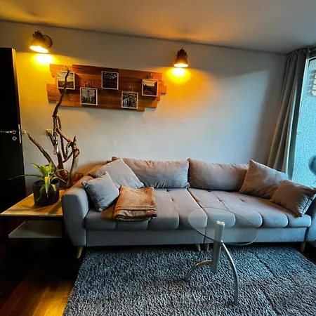 Terrassenwohnung Mit Toller Aussicht & Zentrumsnah Appartement