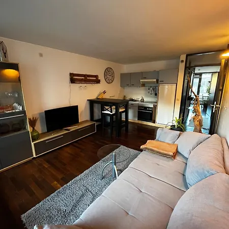 Appartement Terrassenwohnung Mit Toller Aussicht & Zentrumsnah